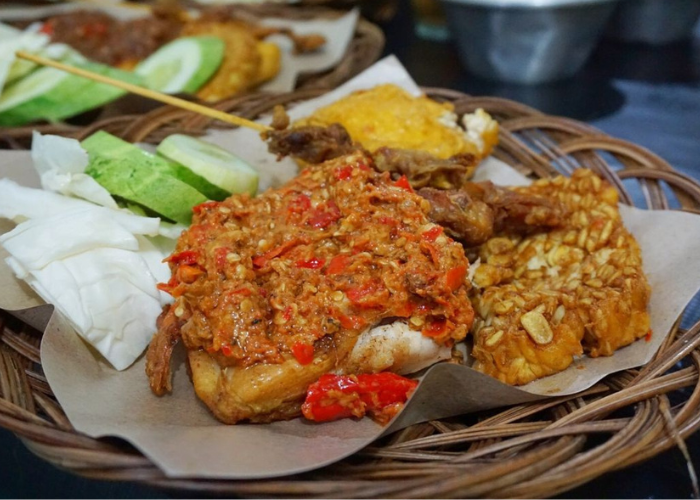 Resep Ayam Gepuk Sambal Kacang Ala Pak Gembus