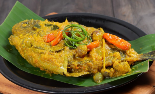 Resep Ikan Gurame Bumbu Kuning Tanpa Santan